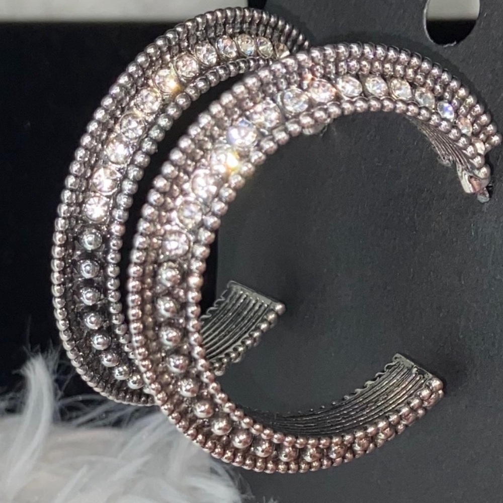 ✨ Retro Reverberation Rhinestone Hoop Earrings ✨ - Picture 10 of 10